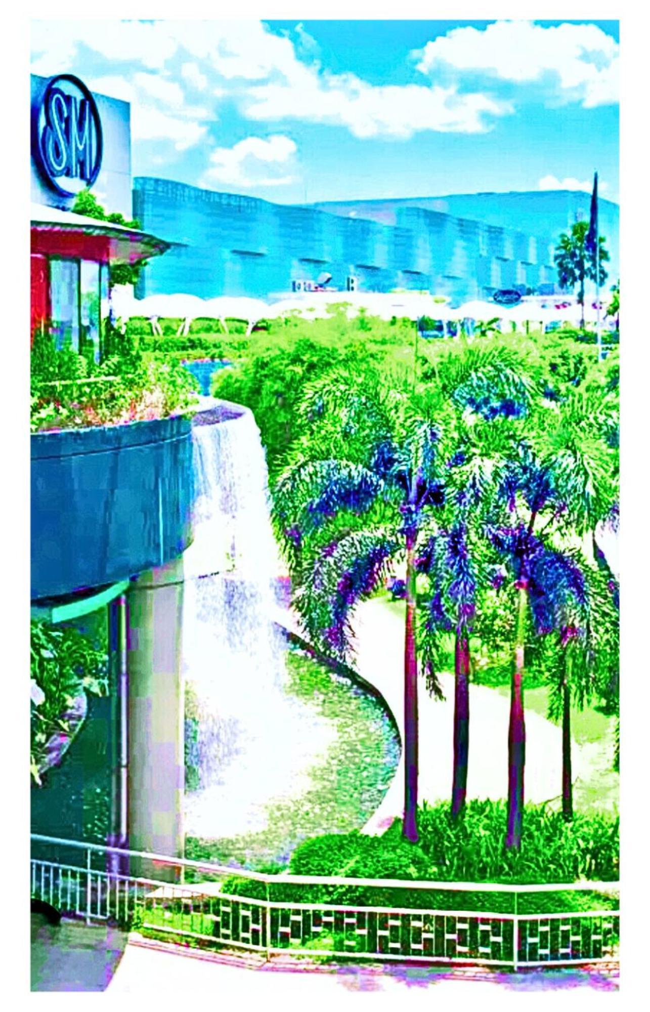 Grass Residences Rendezvous Sm North Edsa Qc มะนิลา ภายนอก รูปภาพ